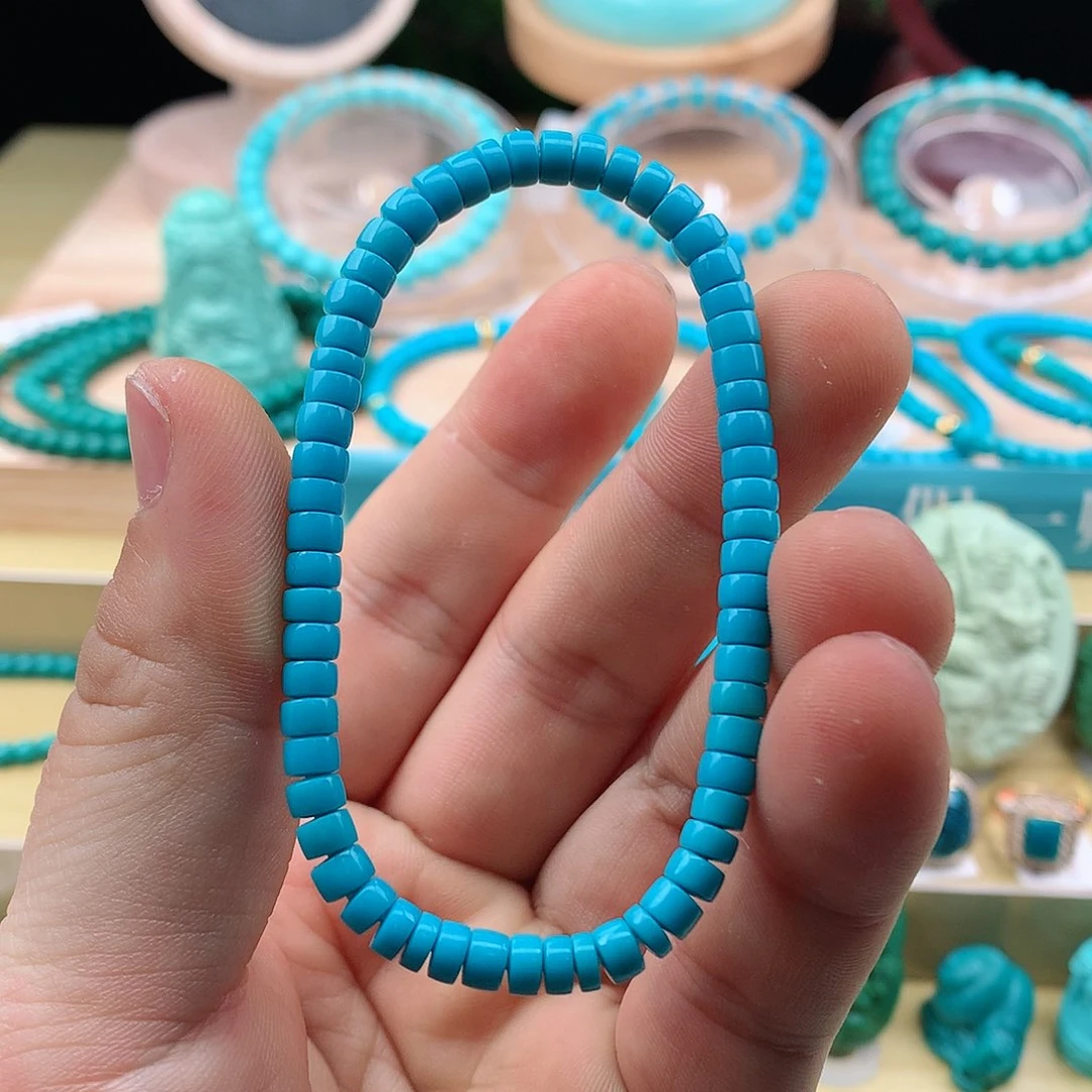 绿松石颈饰未镶嵌