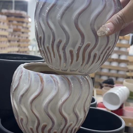 多肉绿植陶瓷花盆9.9包邮，有孔