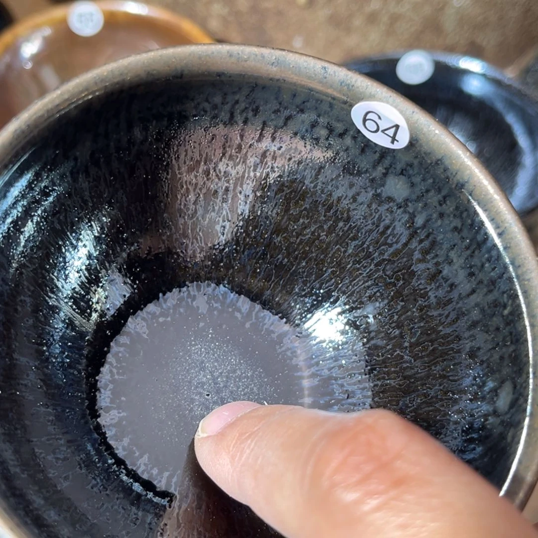 茶盏义兴龙窑坚持真柴烧