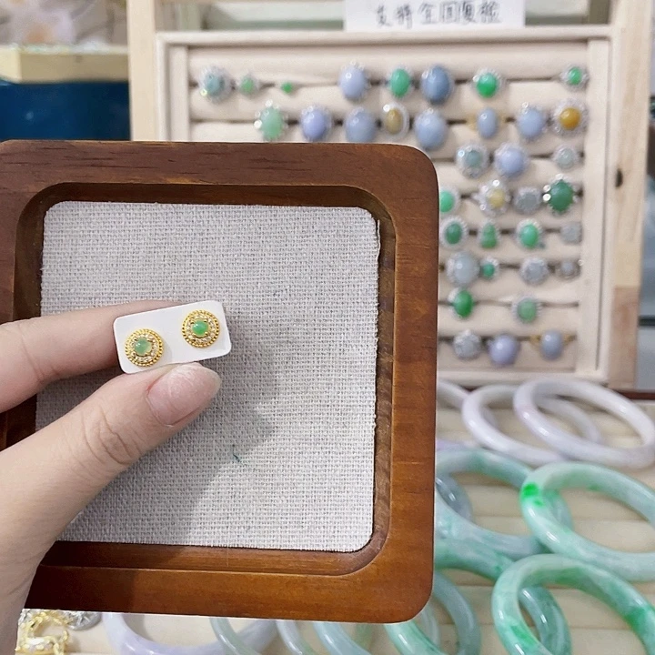 翡翠未镶嵌颈饰天然翡翠Ａ货