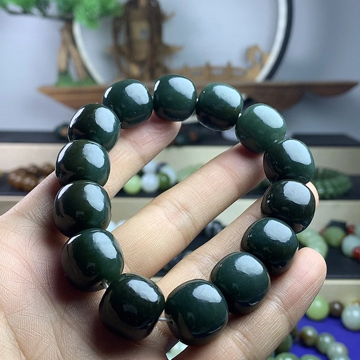 和田玉未镶嵌手串