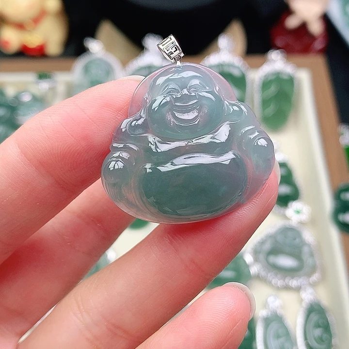 颈饰18K金镶嵌翡翠简**心吊坠