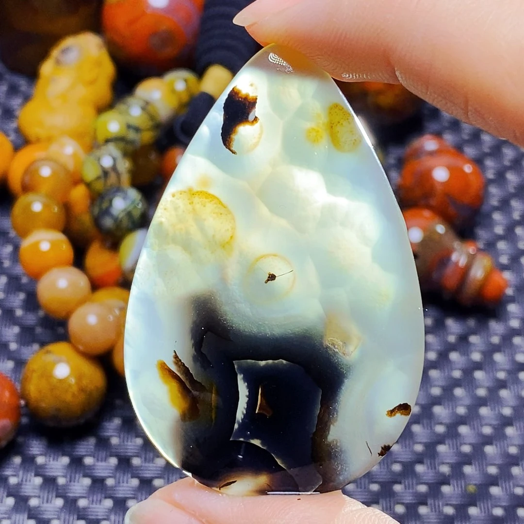 未镶嵌颈饰玛瑙/玉髓天****〆