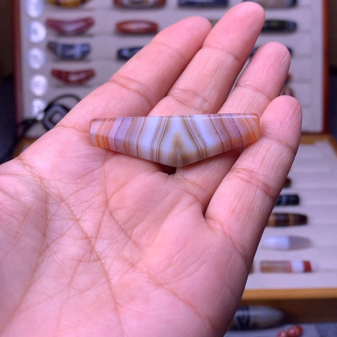 玛瑙/玉髓未镶嵌珠宝奇石