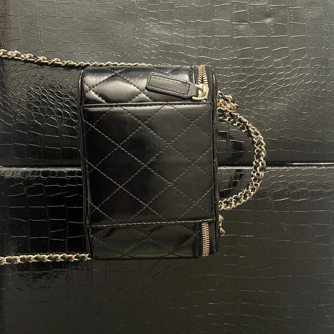 2025潮流高级真皮女包11