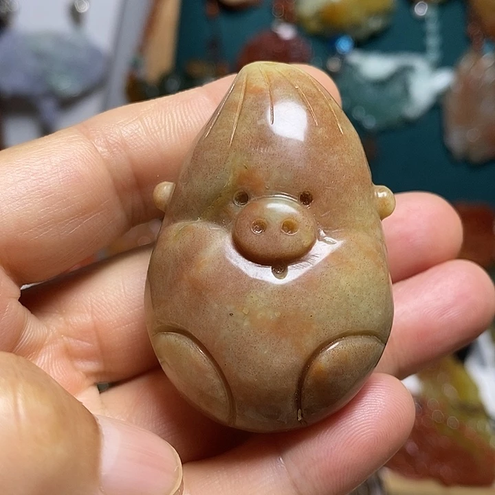 翡翠未镶嵌吊坠(赠链)