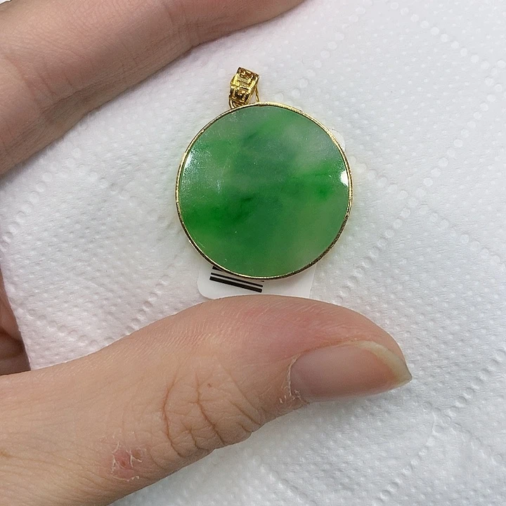 颈饰18K金镶嵌翡翠12346789999