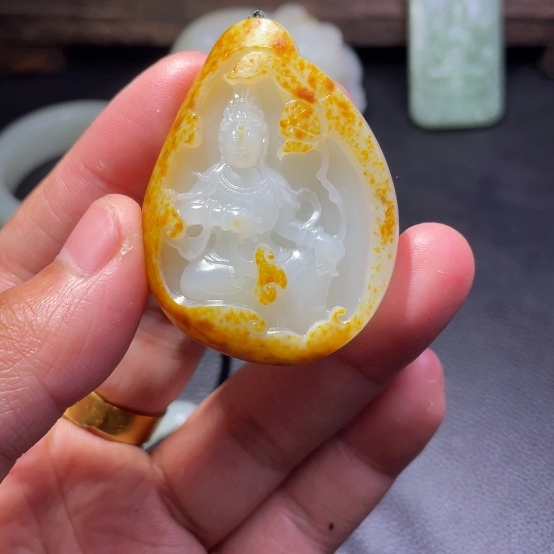 和田玉未镶嵌颈饰
