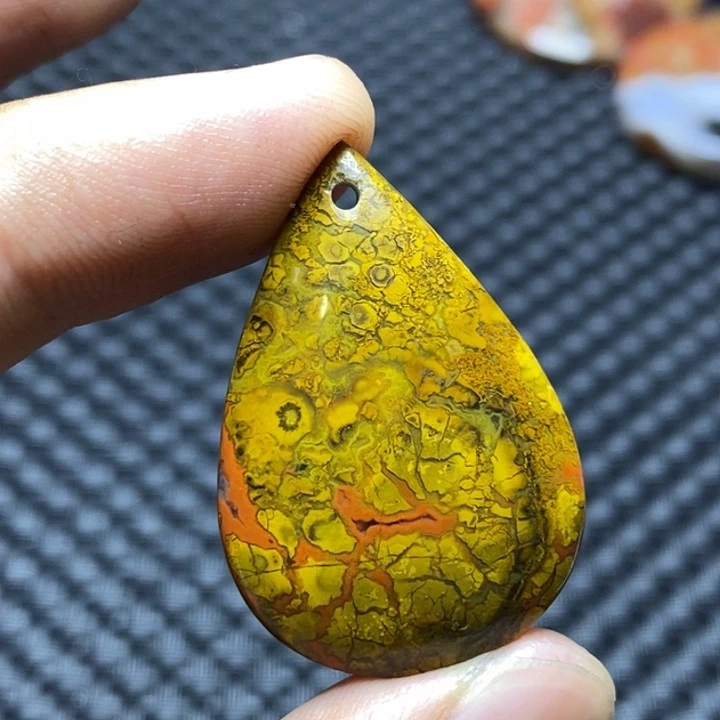 玛瑙/玉髓颈饰未镶嵌星*?