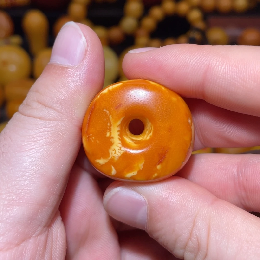 琥珀未镶嵌裸石饼子