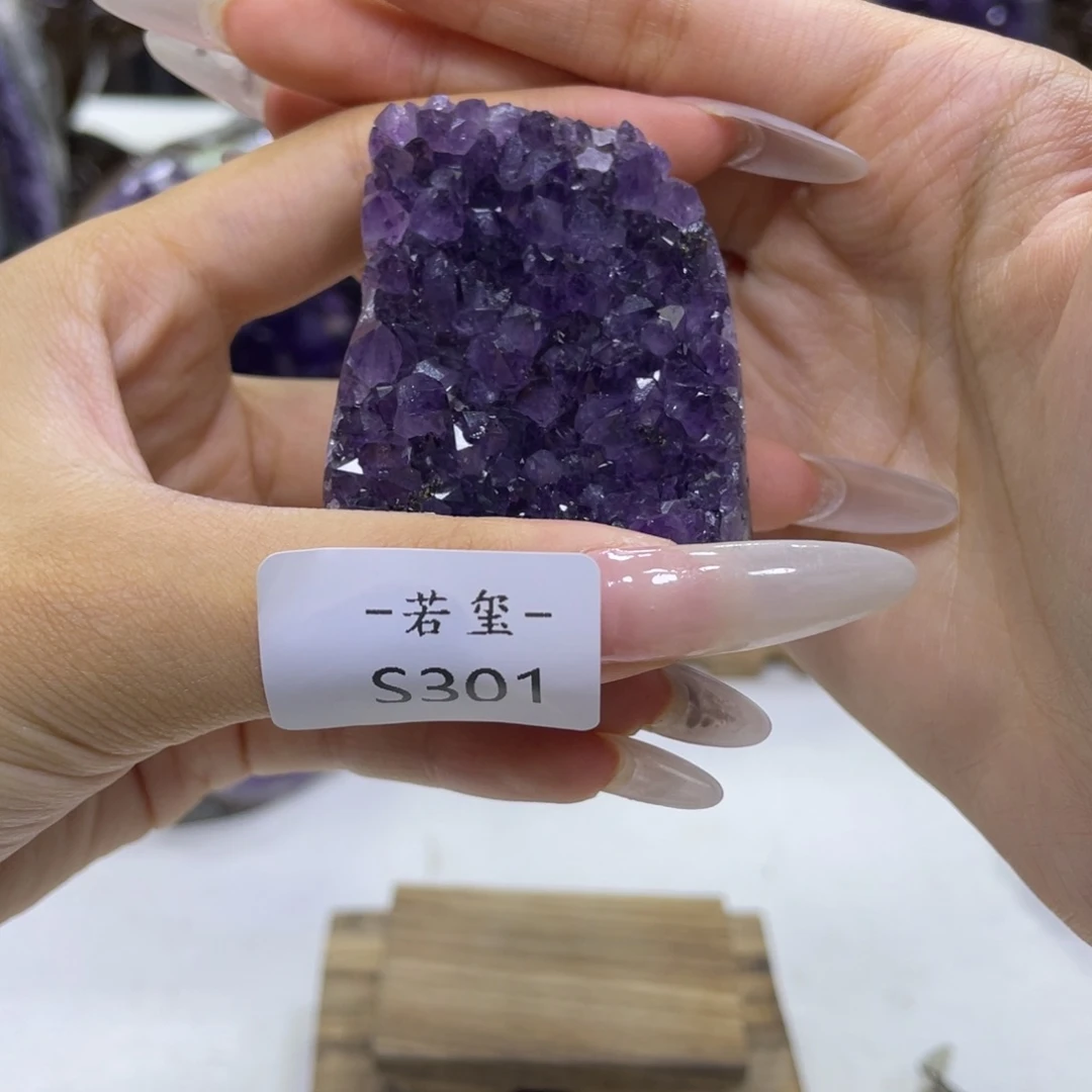 未镶嵌紫晶大型摆件（非配饰）乌拉圭紫水晶摆件S301