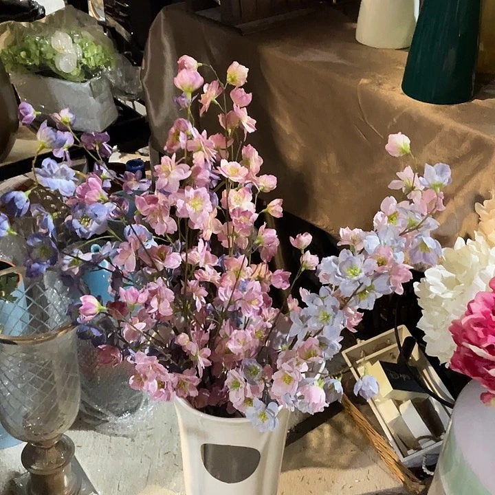 陶瓷花瓶，茶杯茶具。