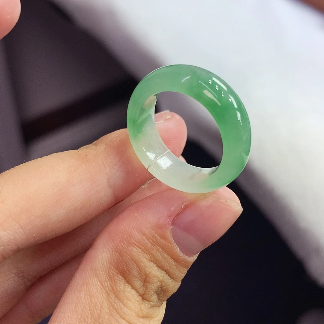 翡翠未镶嵌戒指15号