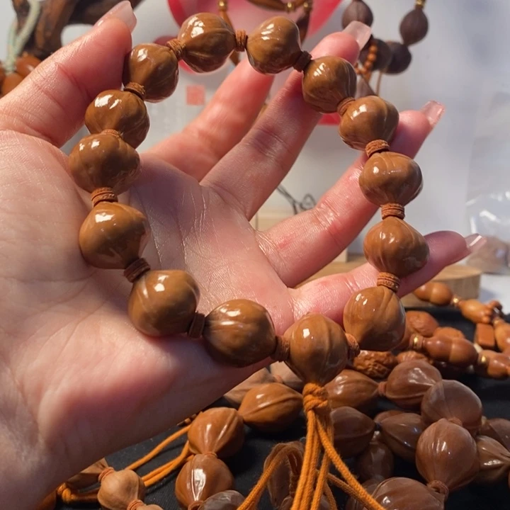 橄榄核手串/手链1.7蜜桃铁盒