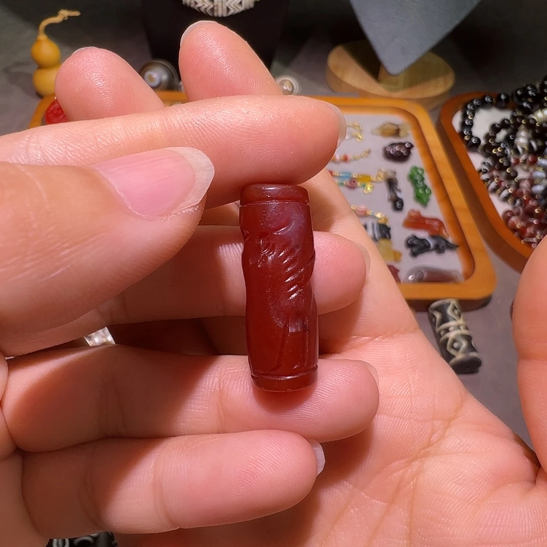 吴***琼树脂制品桶珠印佩珠配饰