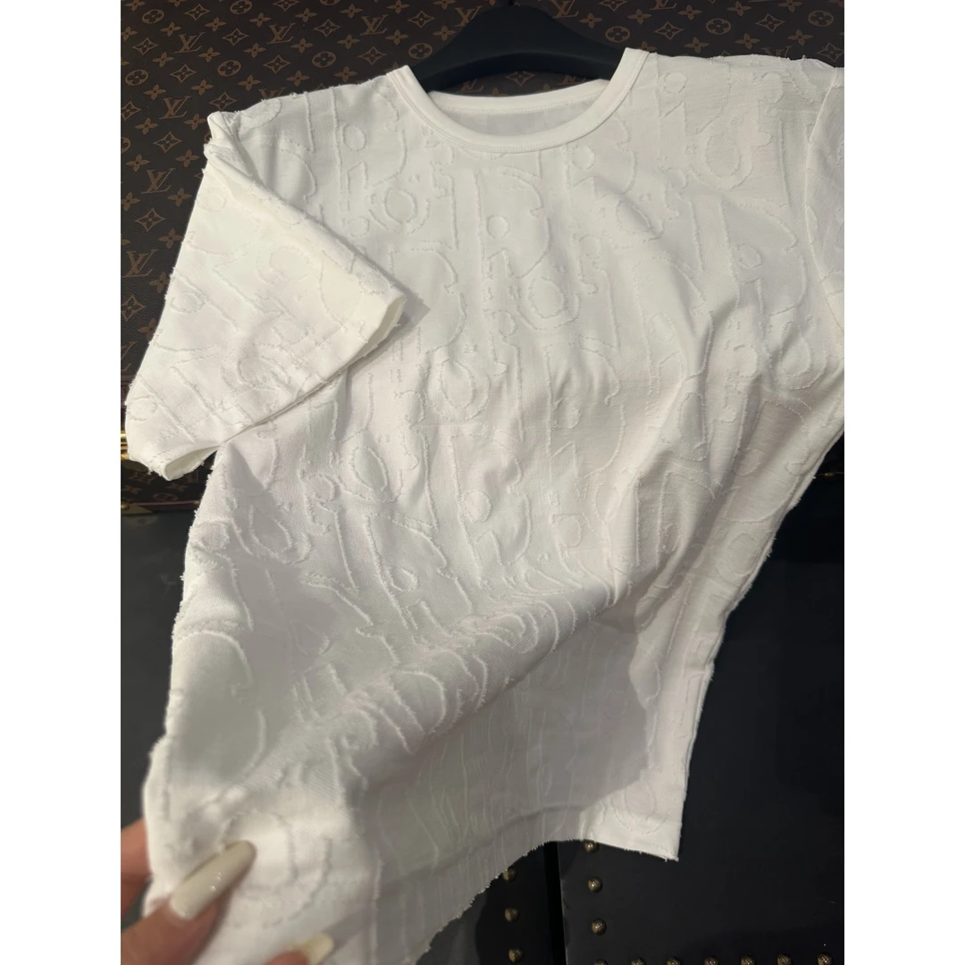 2025春夏新款 女士圆领短袖T恤衫（D05DD56DT01）