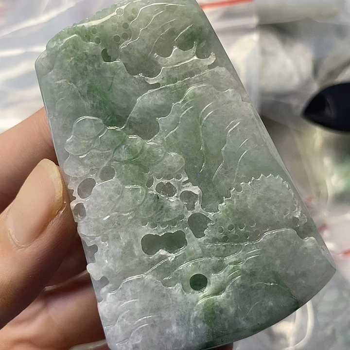 翡翠未镶嵌颈饰天然翡翠A货
