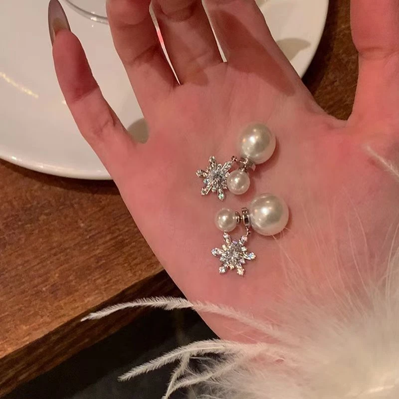 钛钢仿珍珠耳饰 后挂式雪花珠珠耳钉女新款秋冬耳饰独特气质耳环X