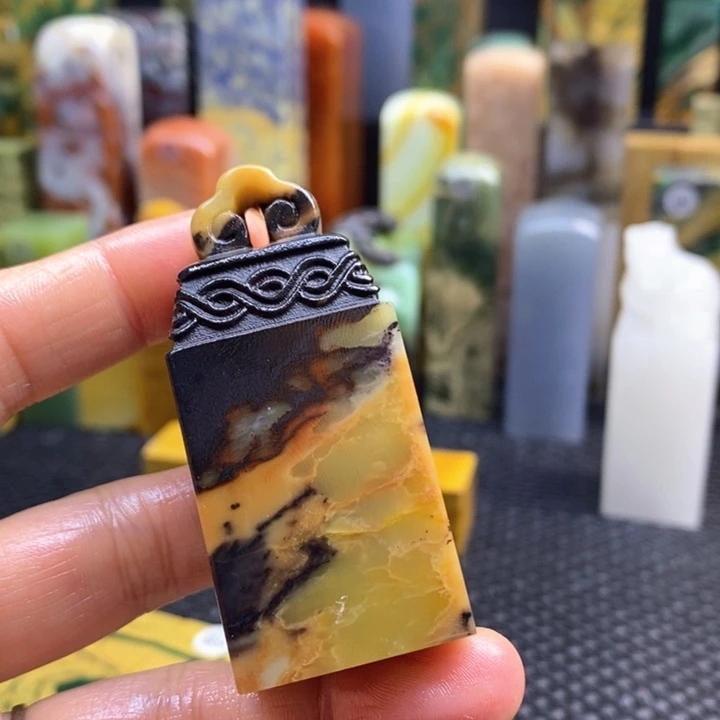 云南石水*画青田石印章石