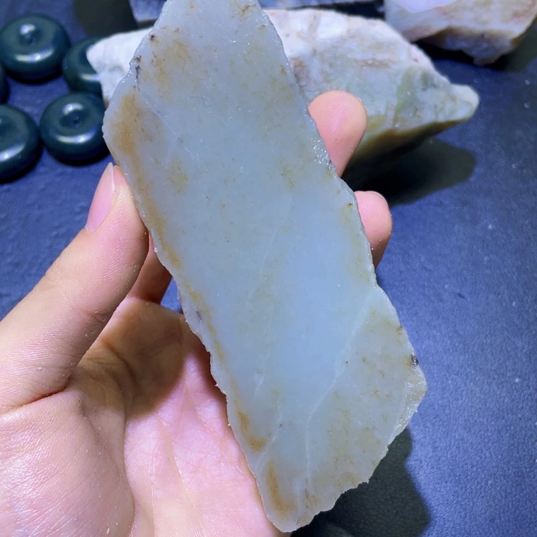 和田玉未镶嵌珠宝半成品