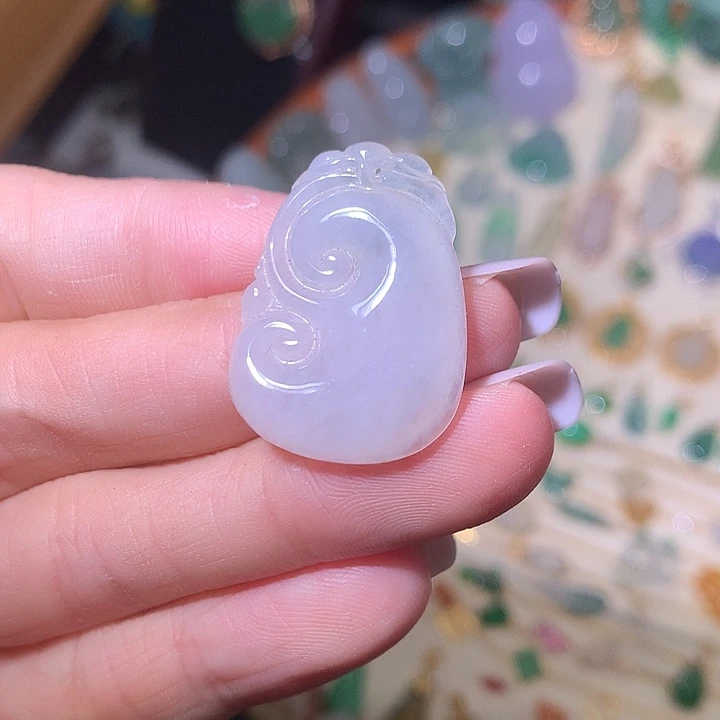 颈饰未镶嵌翡翠冰如意