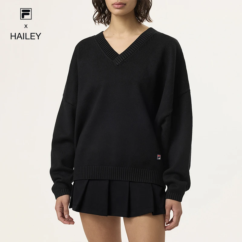 斐乐X HAILYA联名女子运动休闲舒适气质百搭V领长袖A71W523202F