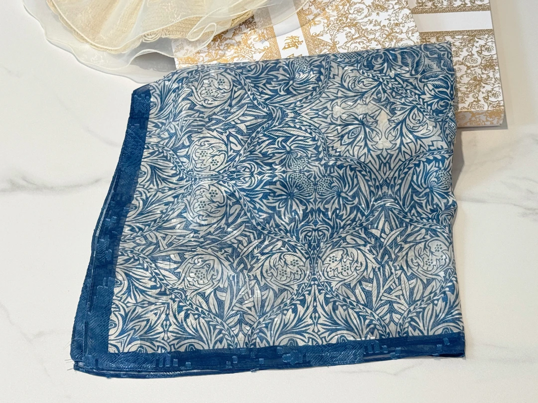 【复古印花】剪花 70x70春秋围脖子搭配衬衫西装薄WJ 647