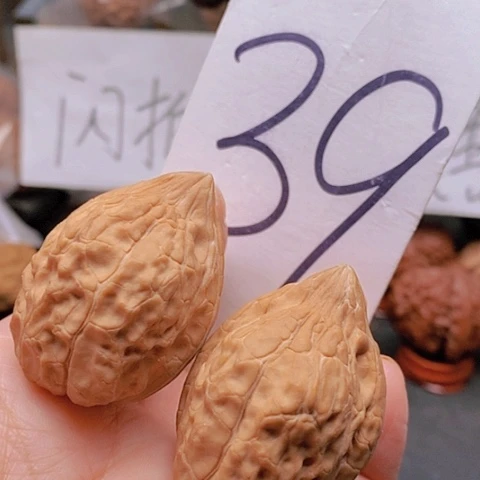 吊坠桃核32全品龟甲文