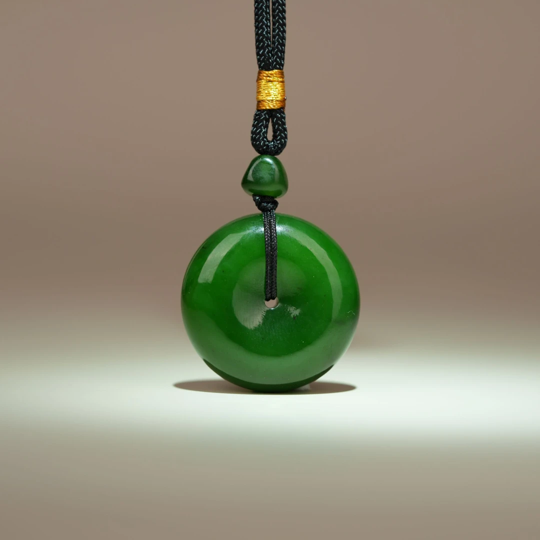 典藏级 和田玉老坑辣绿红皮平安扣 28*12mm± H30613