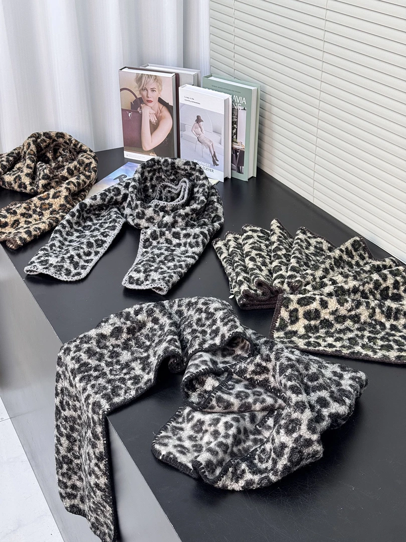 秋冬复古洋气豹纹泰迪绒围巾保暖护颈双面学生围脖13072