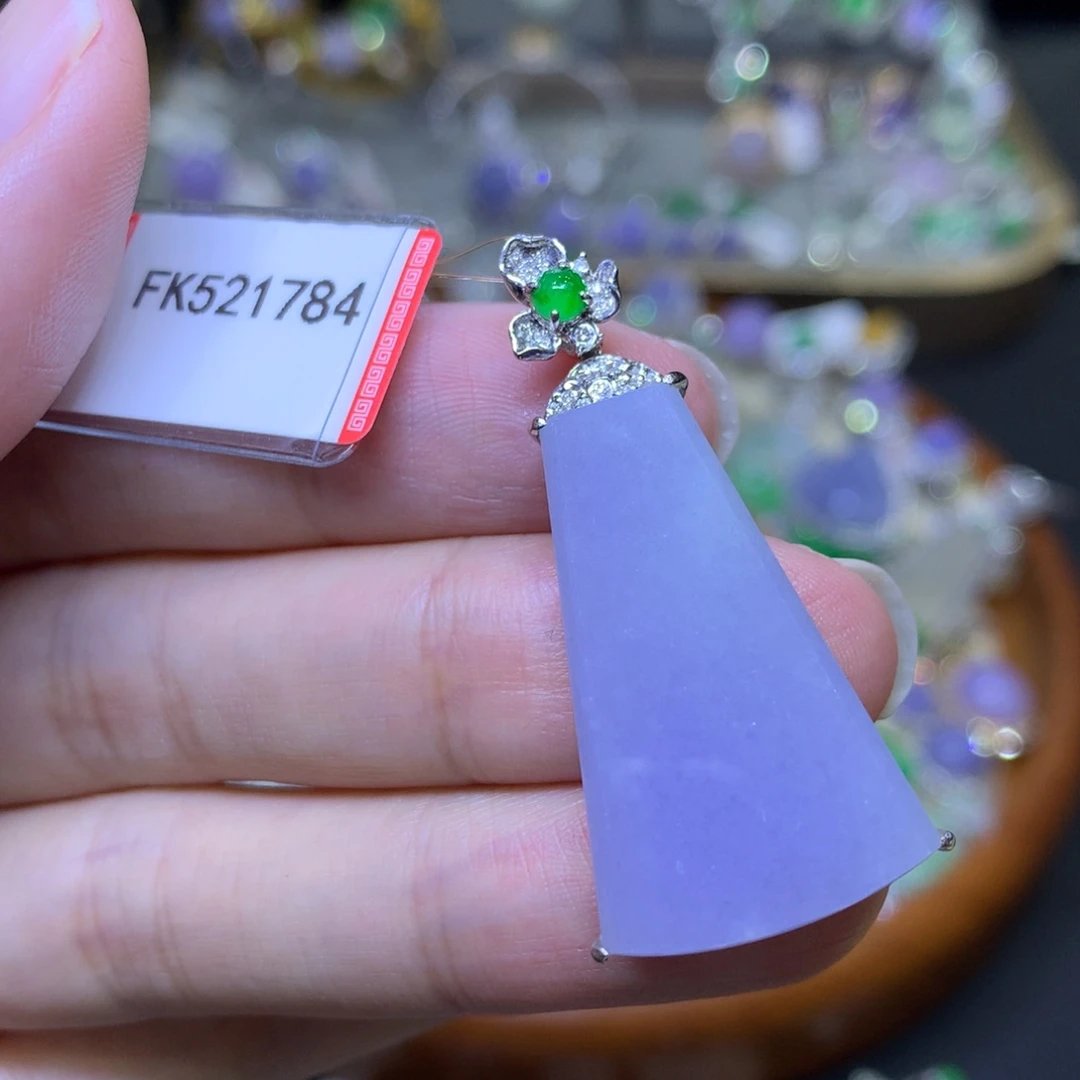 翡翠18K金镶嵌颈饰翡翠手吊坠项链