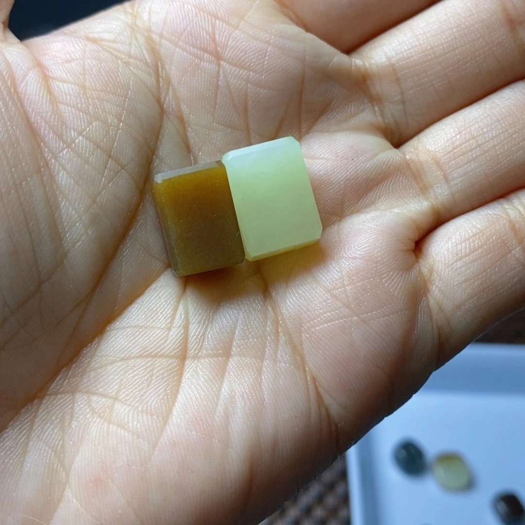 和田玉未镶嵌珠宝半成品梅****心