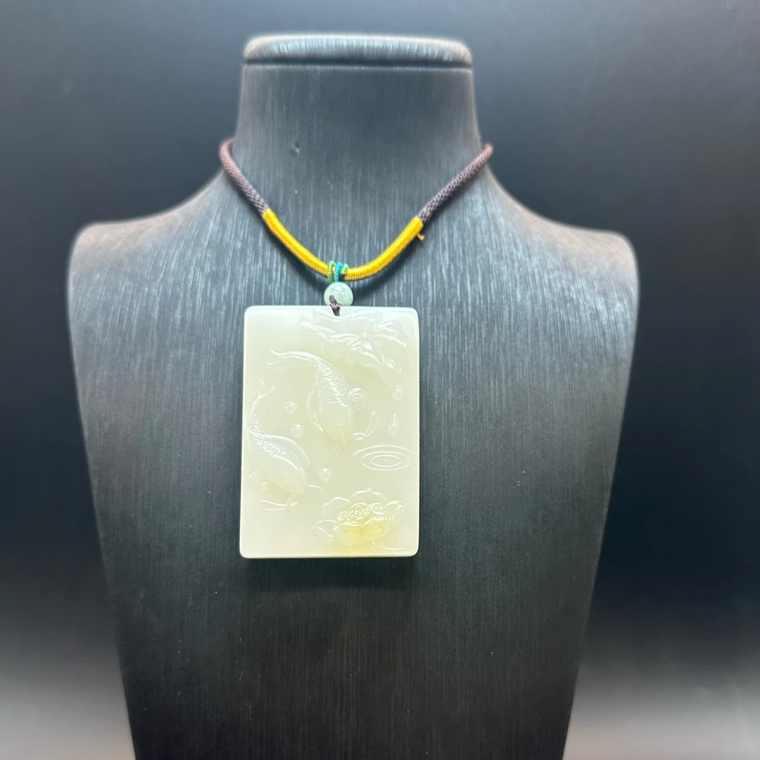 青海格尔木荔枝肉年年有余吊坠1409