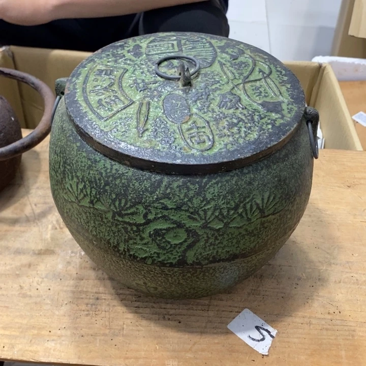 哈哈哈哈哈哈哈哈哈M****E