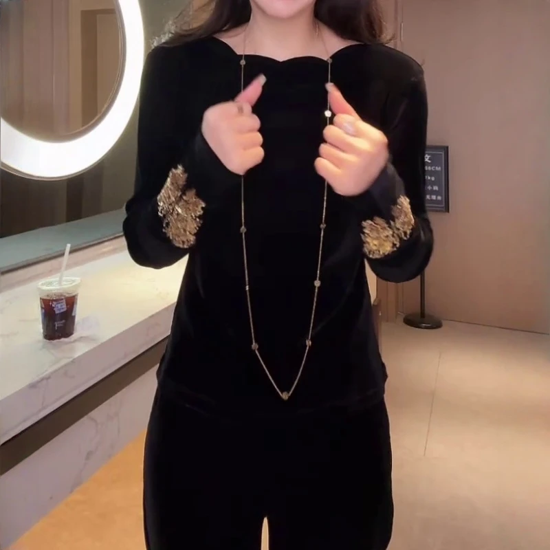 高级感时髦轻奢黑色打底衫女2025年秋季新款复古显瘦修身内搭T恤