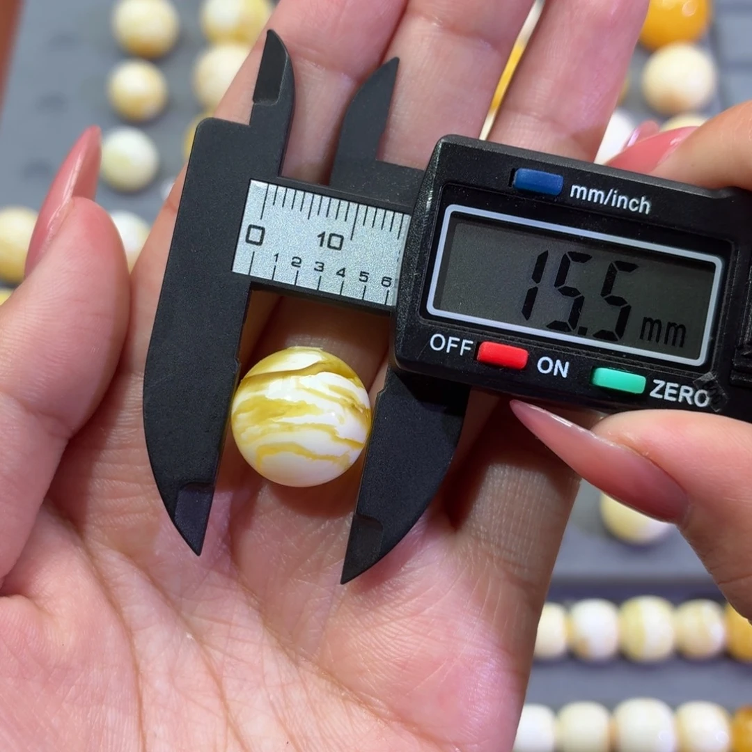 琥珀未镶嵌裸石圆珠