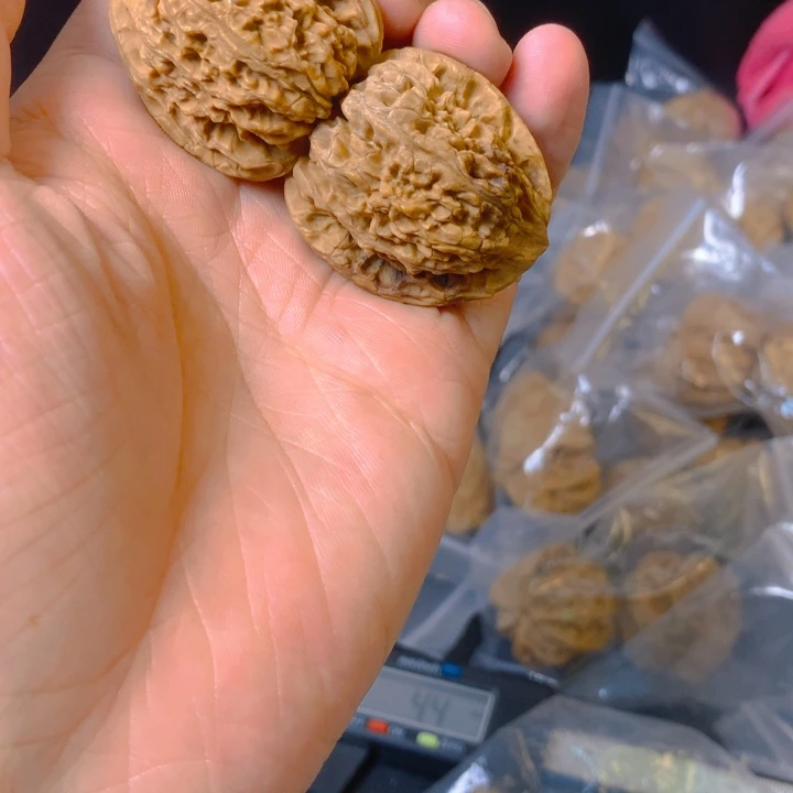 一***！吊坠文玩核桃南疆石