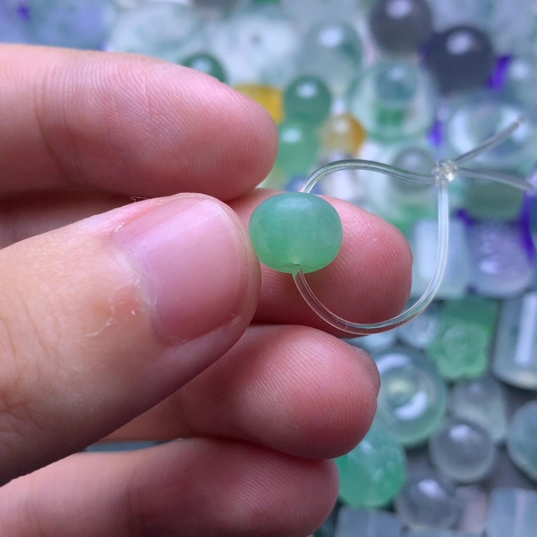 定制翡翠未镶嵌挂件