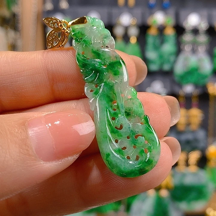 翡翠未镶嵌耳饰翡翠