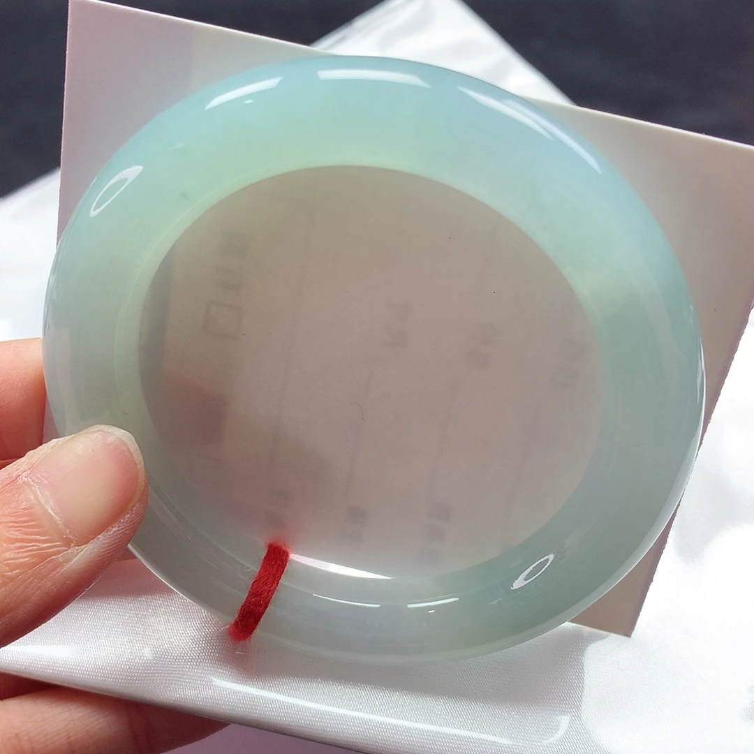 翡翠手镯未镶嵌54圈
