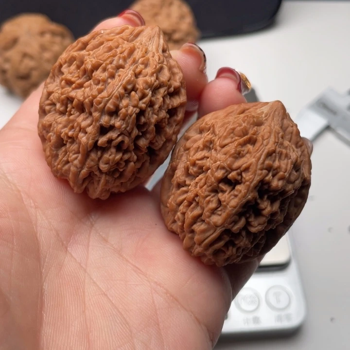 9***师文玩核桃把件大蒜头