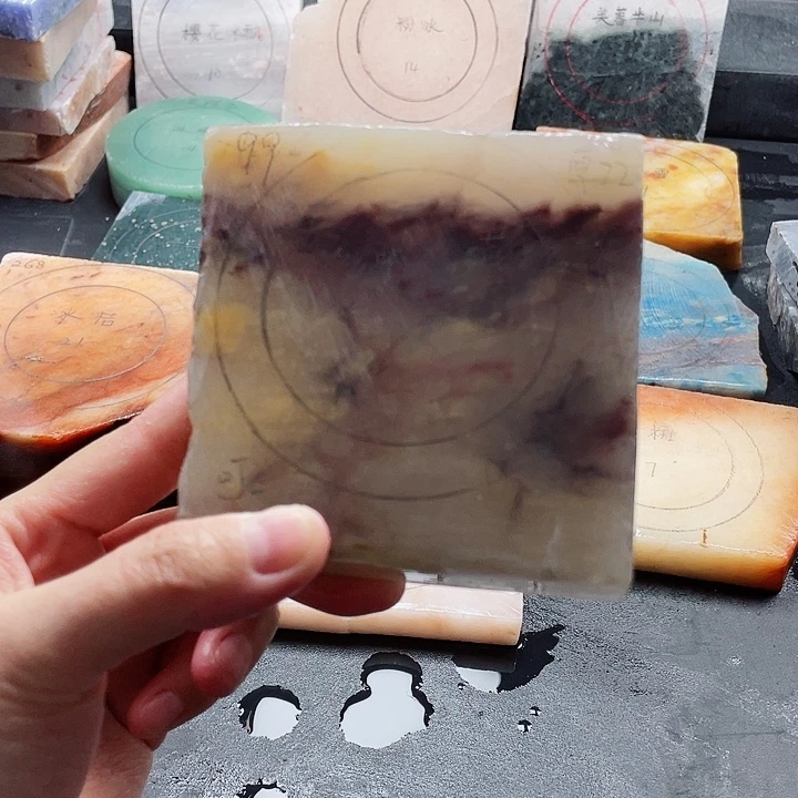 石英质玉未镶嵌手镯定制