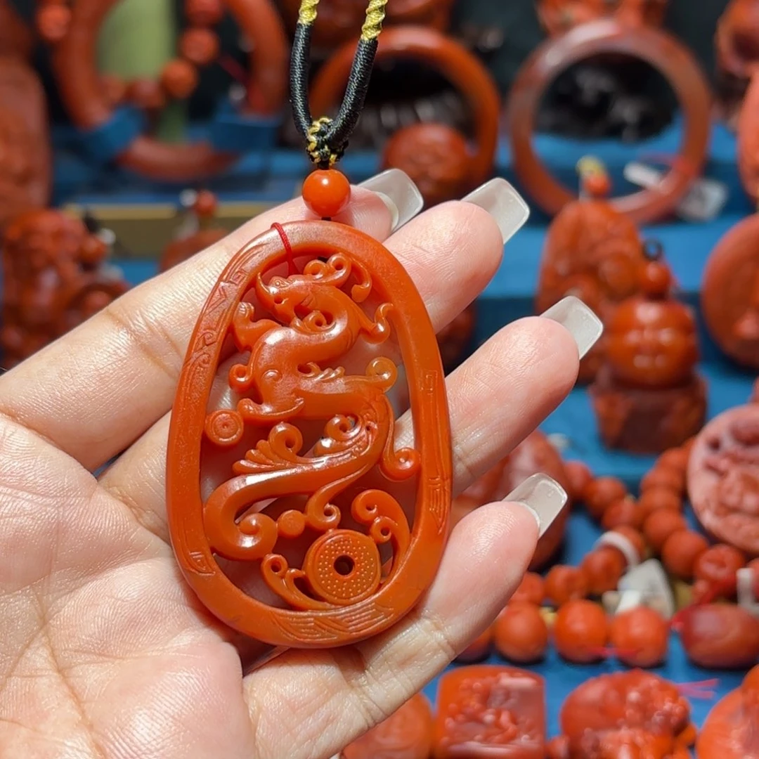 南红玛瑙雕刻未镶嵌