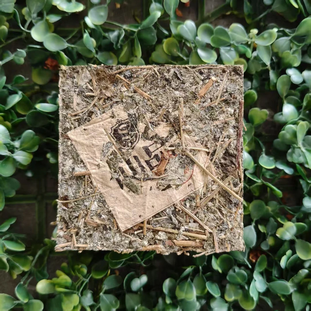 雨腾古茶 X壹号”X 八J大圆M”200g/砖（6月20）