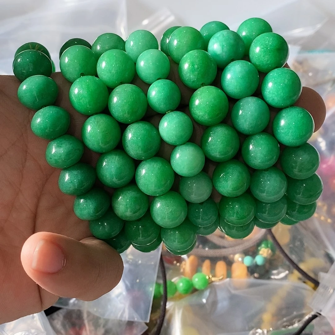 只买单纯的吊坠，没带链子，属的性质。