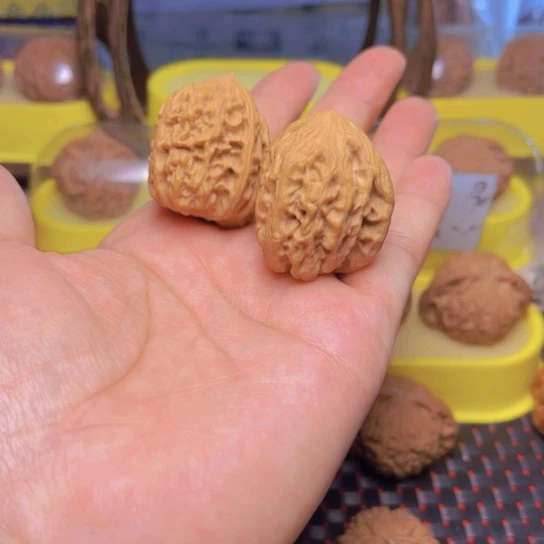 喜***伊文玩核桃吊坠鸡心