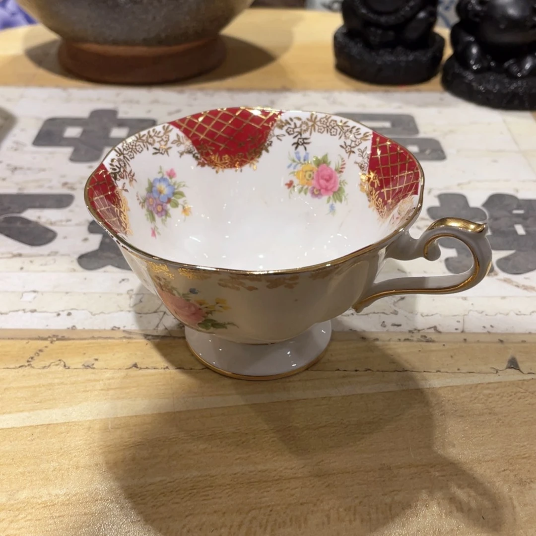 玛**?陶瓷制品陶瓷工艺品