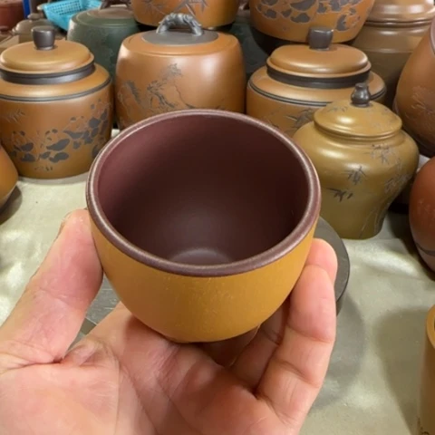 紫砂茶杯。。。。。。。。