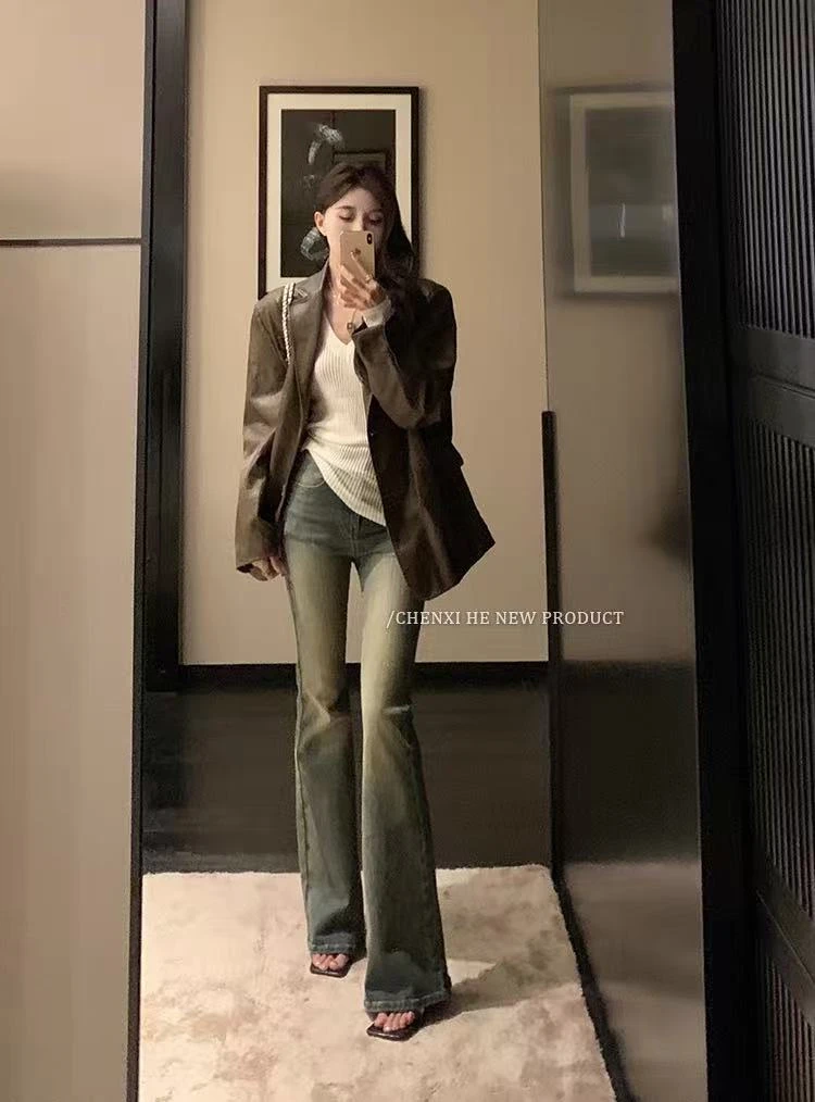 8899秋季新新款美式复古简约高级感气质小众微喇修身显瘦牛仔裤