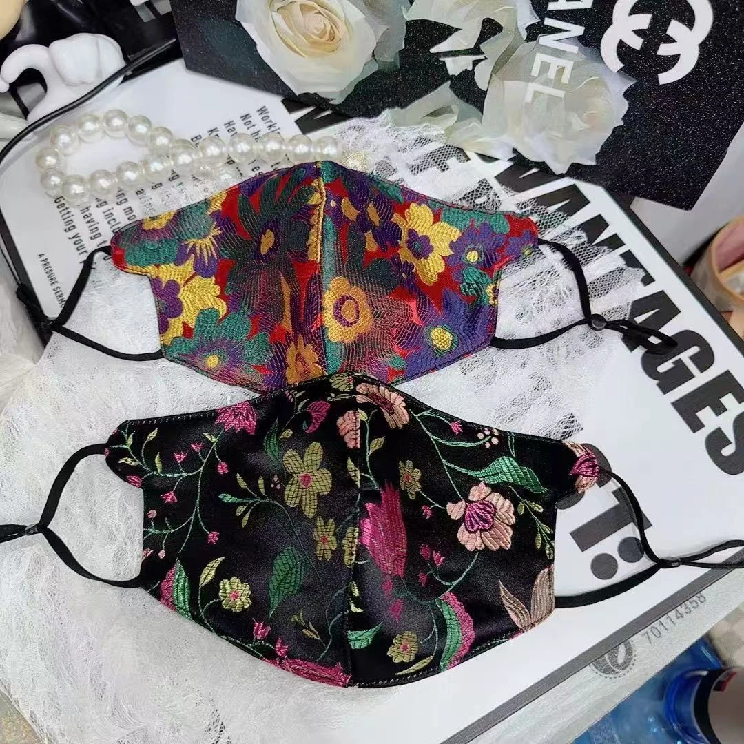 [拍一发二]国风刺绣印花口罩 透气新中式女高颜值防风保暖面罩